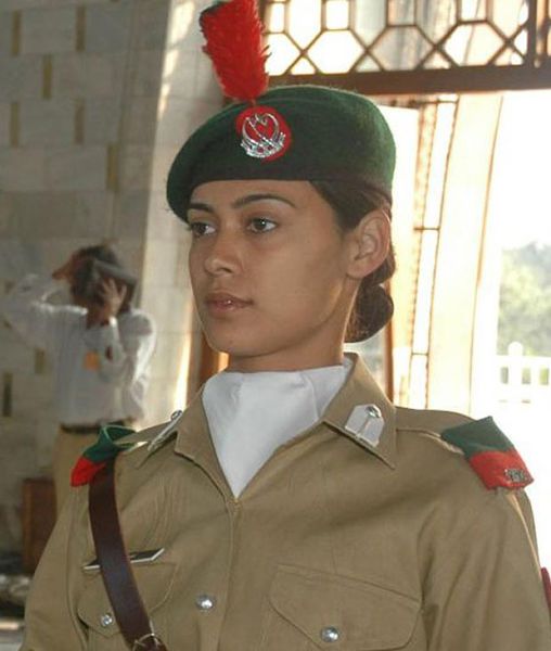 Which Country Has the Most Beautiful Female Army Soldiers?