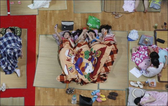 See How Chinese Students Escape the Heat