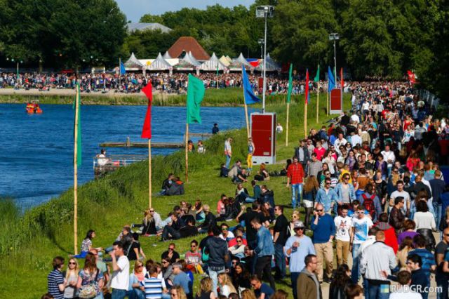 The Party Is in Full Swing at the 2013 Indian Summer Festival