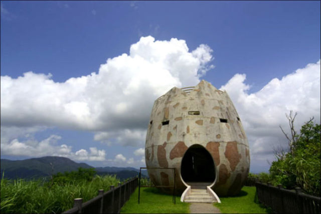 A Selection of Unconventional Houses from around the World