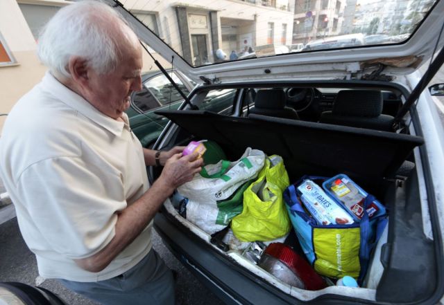 French Pensioner Has Found an Interesting Way to Save Money