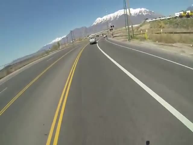 Motorcyclist to the Rescue 