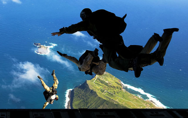 Phenomenal Action Photos of Life in the Military