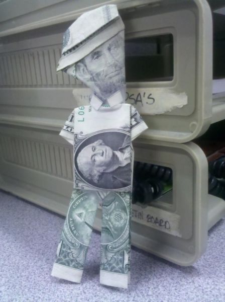 Entertaining Ways To Waste Time When Youre Bored At Work Pics