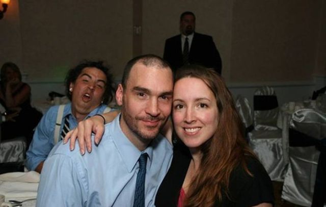 Hilarious Examples of Unexpected Wedding Photobombs