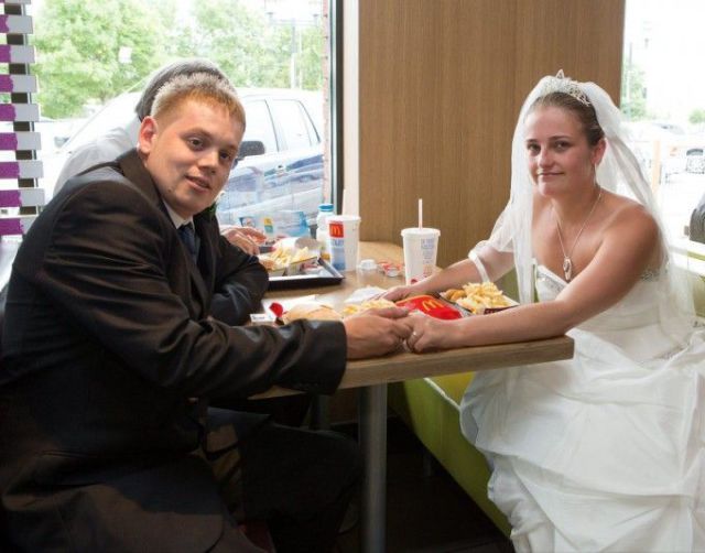 Couple’s Fast-Food Wedding Reception!