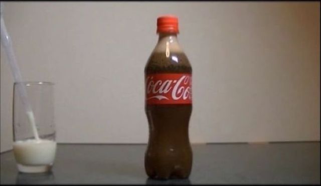 This Is What Happens When You Add Milk to Cola…