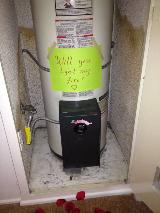 Guy Leaves a Funny Romantic Surprise for the Gas Man