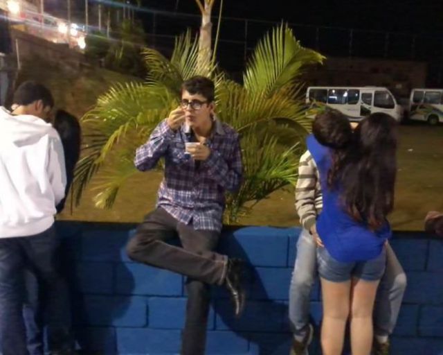 its_a_party_of_one_when_you_are_forever_alone_640_46.jpg
