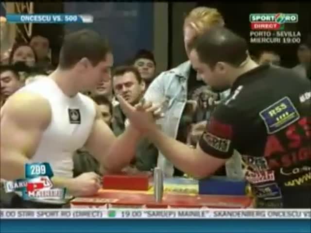 Pro Armwrestler vs Pro Bodybuilder 