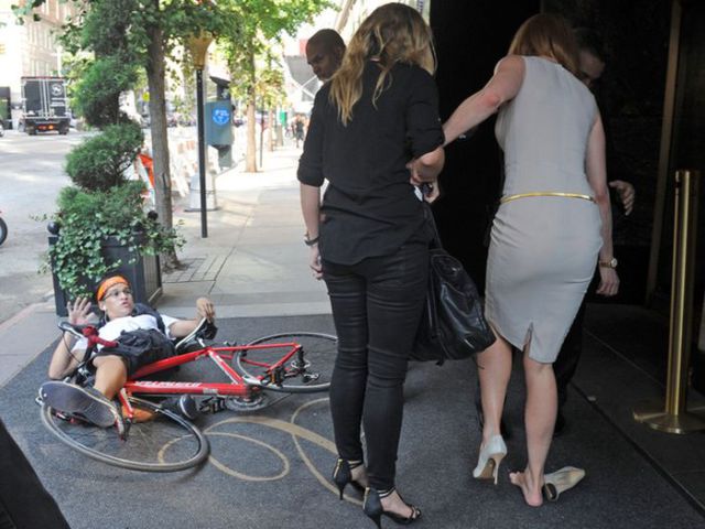 Nicole Kidman Knocked Over by a Paparazzo on a Bicycle in NYC