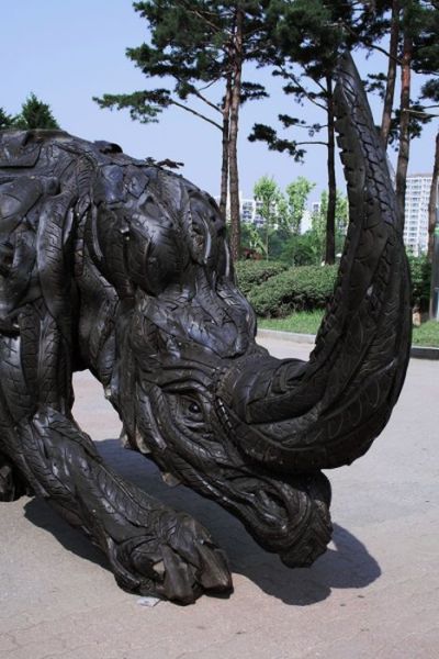 Used Car Tyres Transformed into Fascinating Sculptures