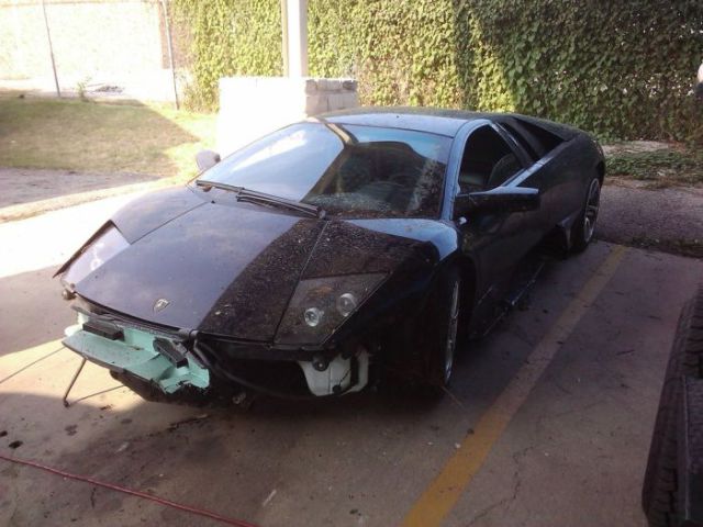 Lamborghini Survives Only One Day with Its New Owner