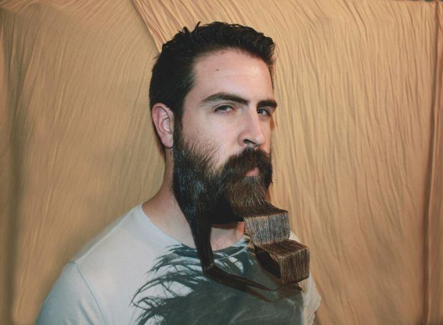 This Man’s Beard Can Do Crazy Things
