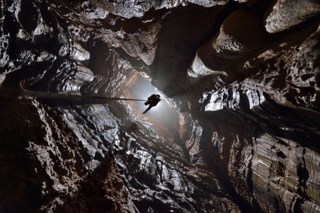 Explorers Uncover an Entire World inside a Cave