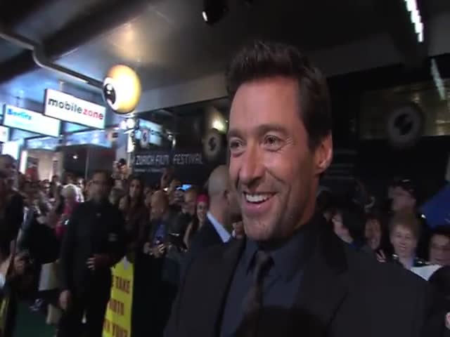 Hugh Jackman Recognizes a Former Student on the Red Carpet 