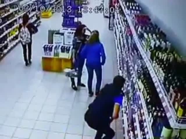 Caught on CCTV: 2 Russian Girls Shopping in the Alcohol Aisle When... 