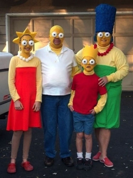 Sweet Family Halloween Costumes That are Corny but Cute