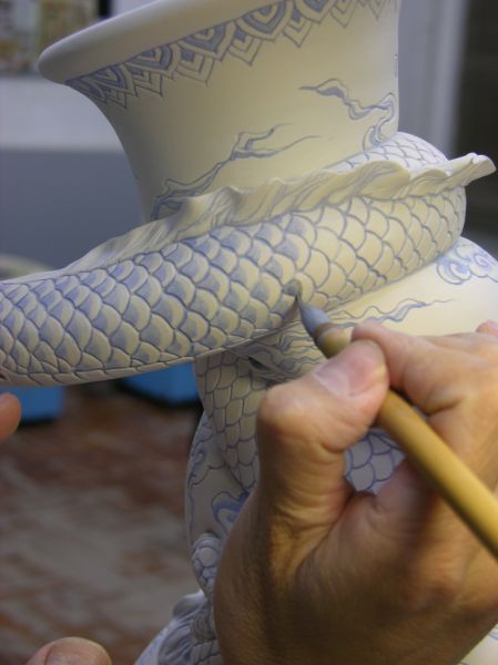 Hand-Crafted Pot Design That Is Unusually Artistic
