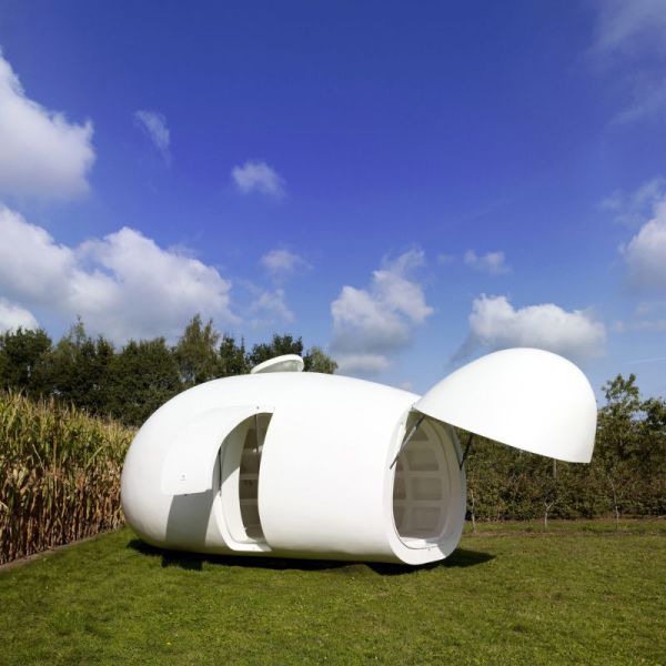 A Stunning Space-Age Spherical Mobile Home