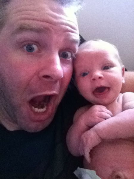 New Dad Takes the Most Adorable Selfies with His 3 Week Old Daughter