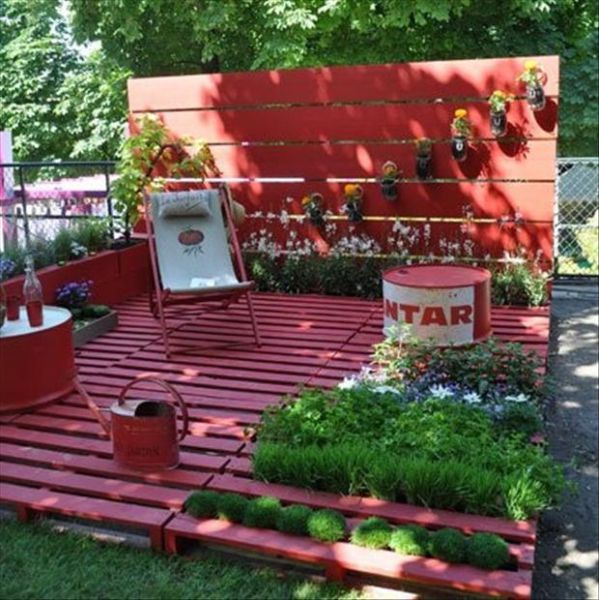 Creative Ways to Re-Use Old Pallets