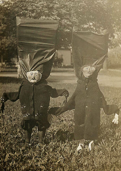 Creepy Halloween Photos from the Years Gone By