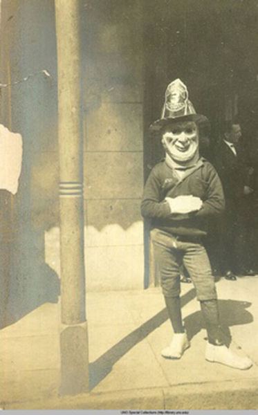 Creepy Halloween Photos from the Years Gone By