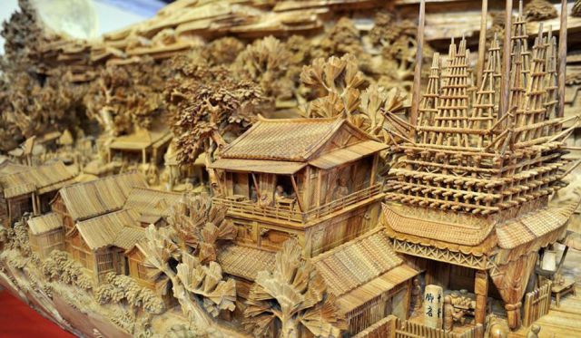 The Longest Wood Carving in the World