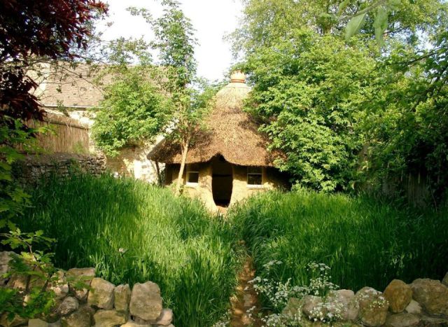 A Cheaply Built Cob House That Is Rented for Milk