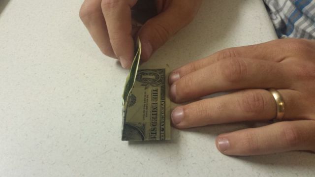 Simple Steps to Turn a $1 Bill into a Bow Tie