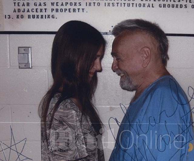 25-Year-Old Girl Wants Serial Killer Charles Manson as Her Husband