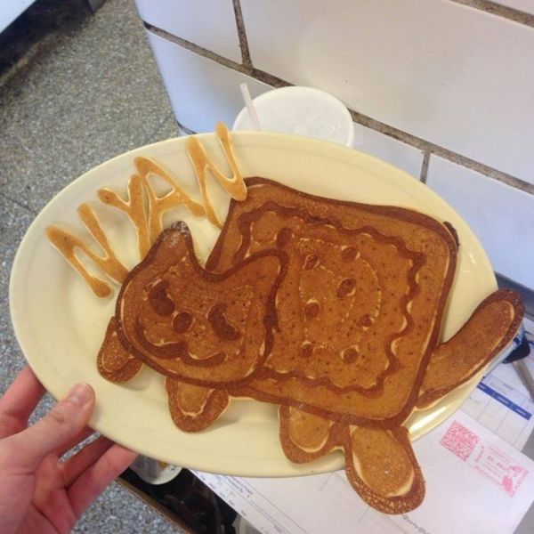 Clever Original Pancake Art