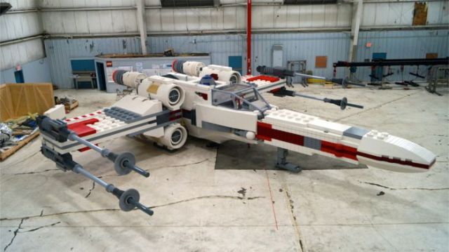 Cool Things Made Entirely Out of Lego