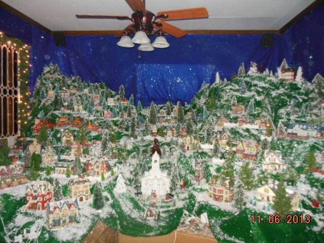 An Impressive Little Town That’s in the Full Christmas Spirit An Impressive Little Town That’s in the Full Christmas Spirit