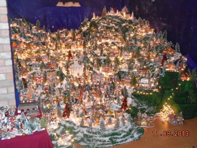 An Impressive Little Town That’s in the Full Christmas Spirit