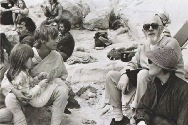 Backstage Photos from Famous Film Sets Backstage Photos from Famous Film Sets