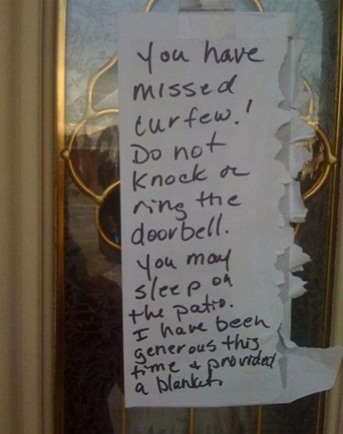 This Is How to Write a Passive Aggressive Note in Style