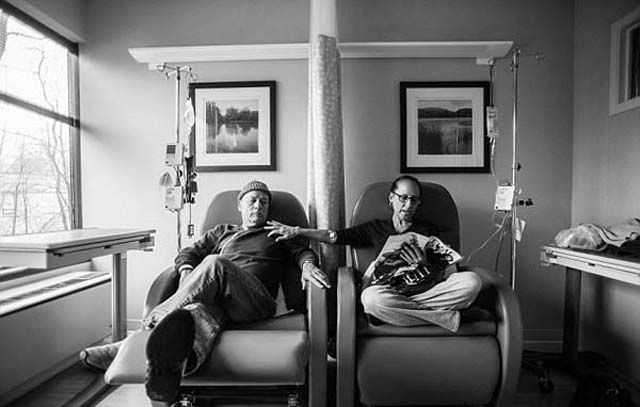 A Heartbreaking Photo Journey of a Couple’s Combined Cancer Struggle