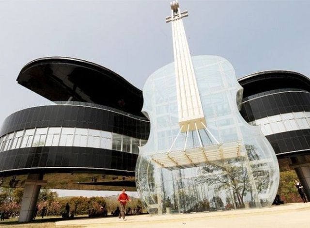 Strange and Unusual Buildings From Around the World