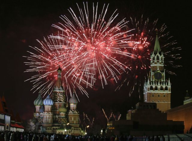 Colourful New Year's Celebrations Around the World (50 pics) - Izismile.com