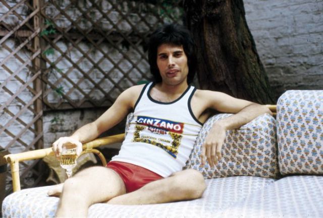 Great Photos of Legendary Freddie Mercury