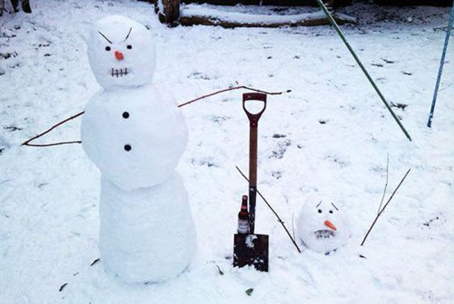 Creative Snowmen Enjoying Everyday Life (33 pics) - Izismile.com