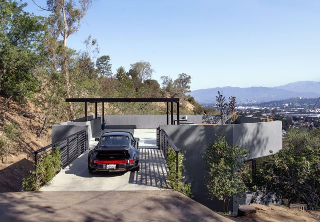 Awesome Cliffside House in LA