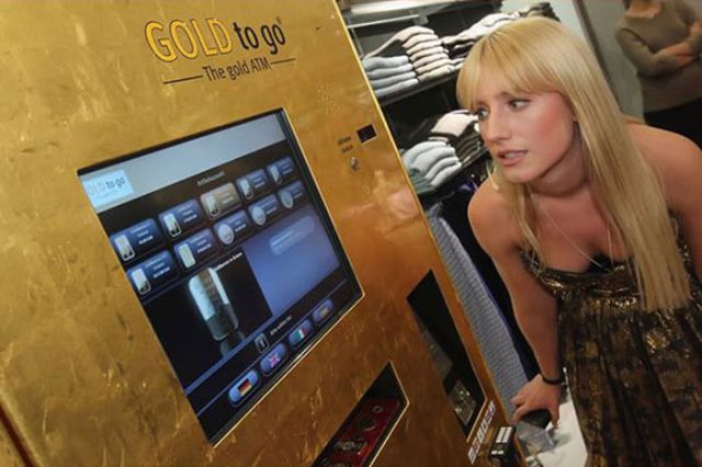 The “Gold to Go” ATM in Galeries