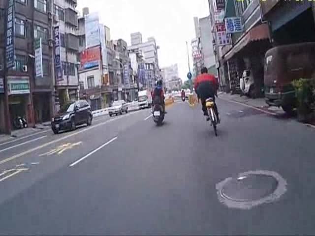 Guy Sucks at Riding a Bicycle 
