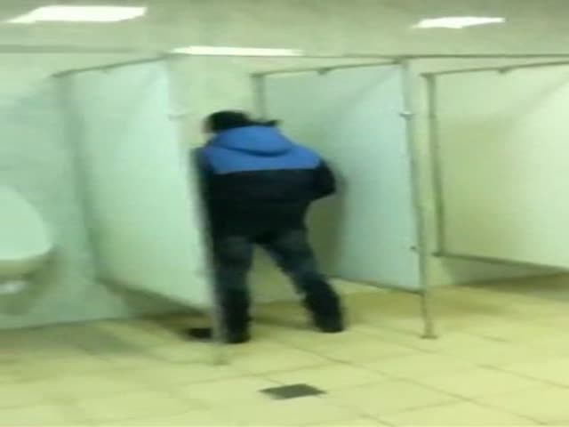 Toilet Gymnastics Fail  (VIDEO)