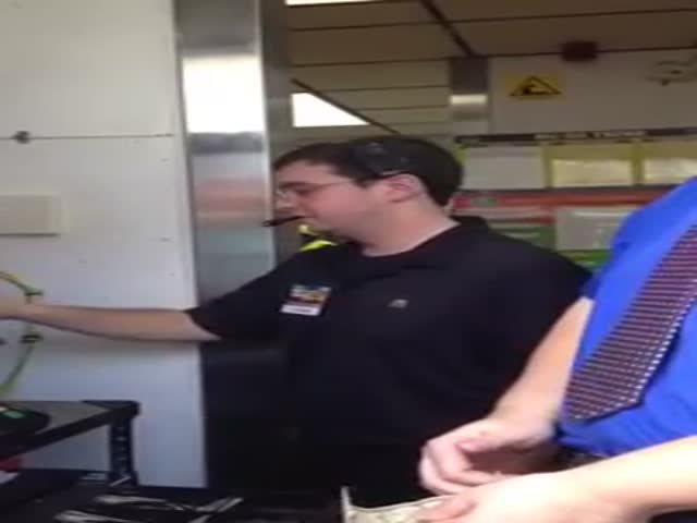 McDonald's Drive-Thru Employee Sounds like a Recording  (VIDEO)