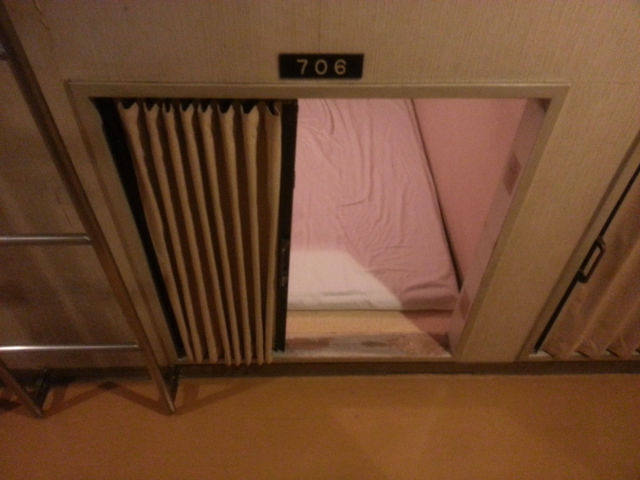 This Is What Life in a Tokyo Capsule Hotel Is Really Like