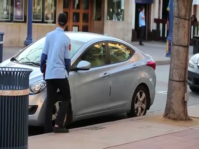 Parking Tickets to Make You Smile Smile Prank  (VIDEO)